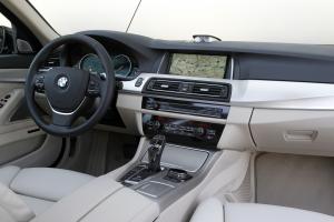 BMW 530d xDrive Touring Modern Line 2013 года  (WW)